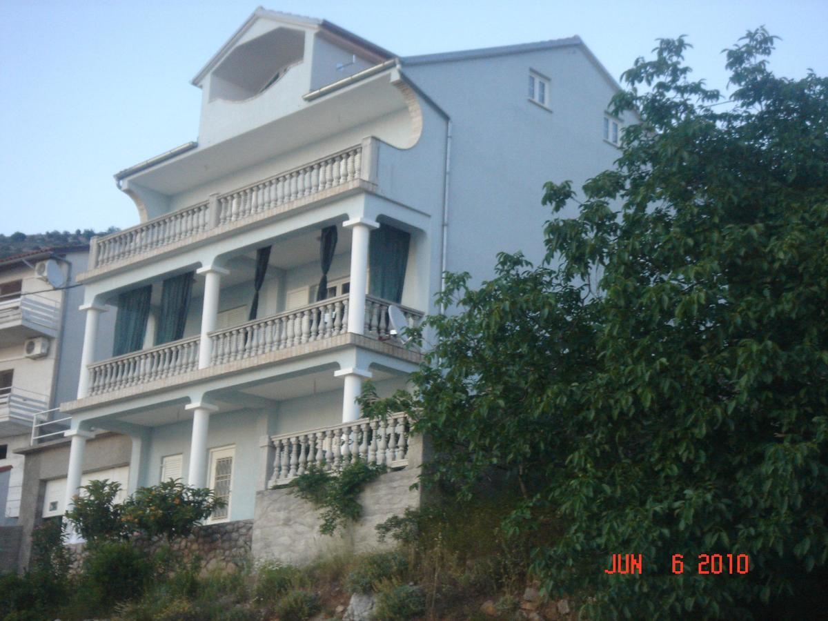 Apartment Ana Senj  Esterno foto